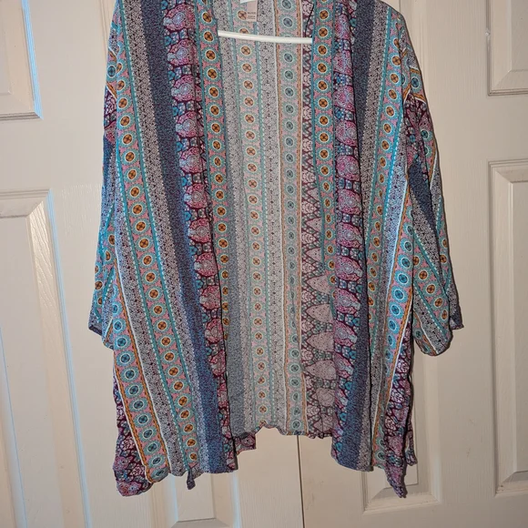 Colorful Bohemian Kimono Top - Picture 3 of 10